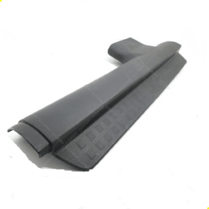 Suzuki Ignis bal hátsó műanyag küszöb burkolat (Gyári 76191-86G00-S1S)