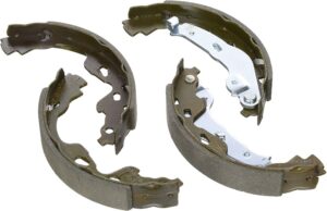 Suzuki Splash fékpofa szett 1.0-1.3 2008-tól (53200-62J01) Japán Nipparts (J3502082)