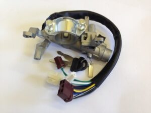 Suzuki Swift gyújtáskapcsoló zár kompletten 1997-2003 az immobilizeres helyére is berakható (37104-63880)