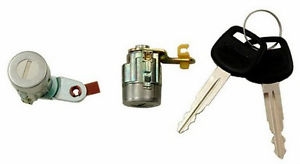 Suzuki Swift jobb első ajtó zár 2003-ig (82200-61840)