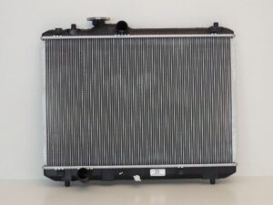 Suzuki Swift vízhűtő 2005-től 1.3-1.5 benzin (17700-62J00)